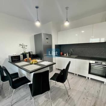 Image of property - 1700492289592.jpg