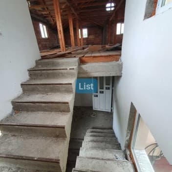 Image of property - 1699631254677.jpg