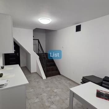 Image of property - 1760513056764_3_xew6ag_batch0_mgro0oden56fe4_20251009_094801.jpg