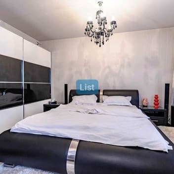 Image of property - 1767623505149_3_hmyyhj_batch0_mk19e9k8y4j9t6_dormitor.jpeg