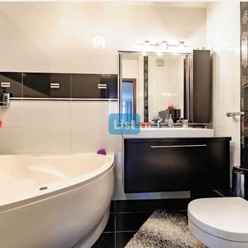 Image of property - 1767623532542_7_azoadk_batch0_mk19eup2c4lbxm_baie1.jpeg